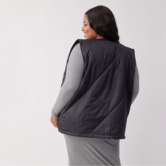 NWT! Socialite Quilted Vest PLUS (X1/X2//X3) - Picture 2 of 4